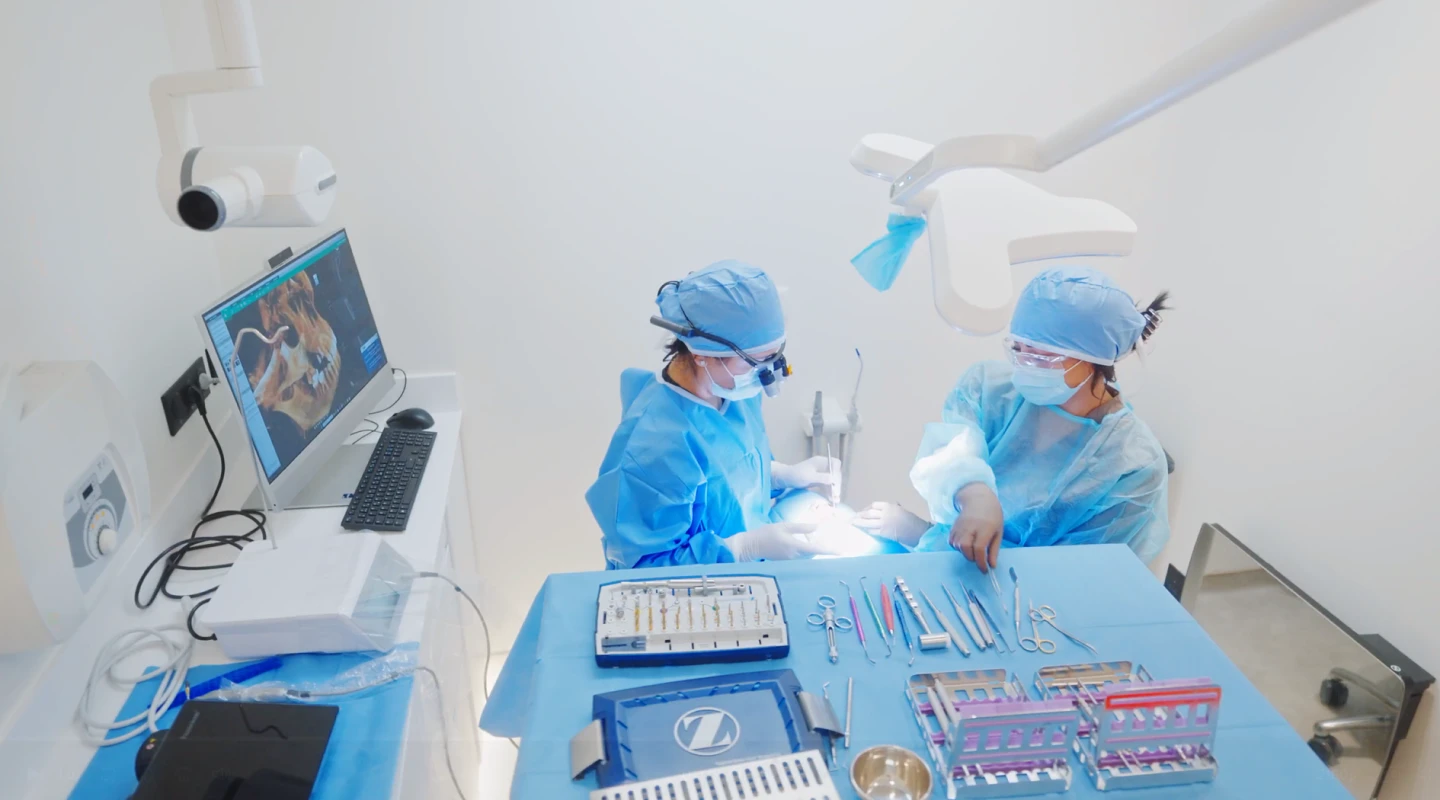 Bloc opératoire au cabinet dentaire Mirabeau Paris