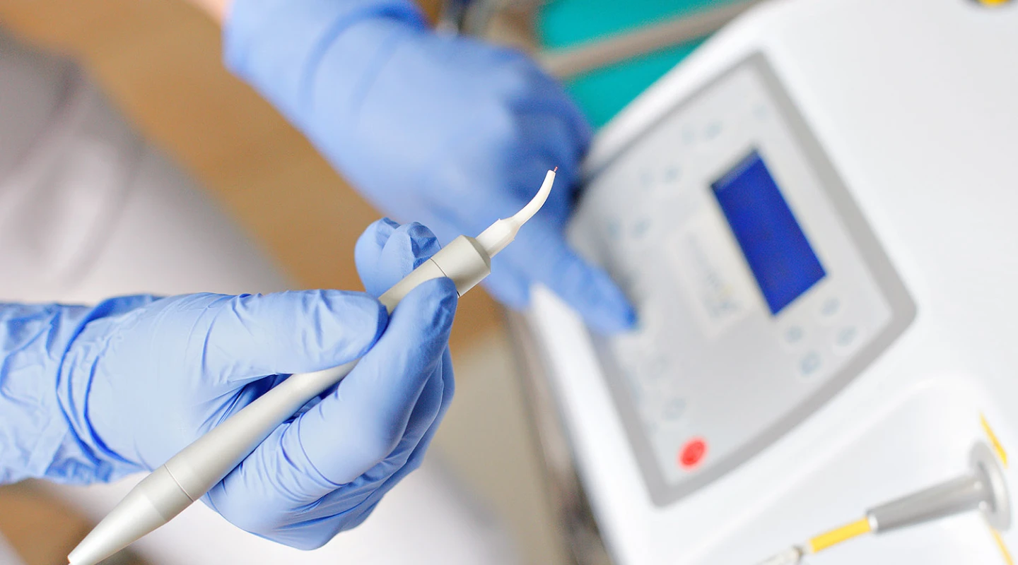 Laser diode au cabinet dentaire Mirabeau Paris